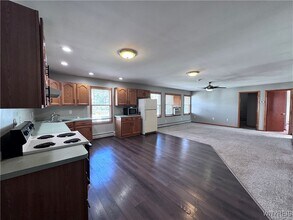 3241 Military Rd in Niagara Falls, NY - Building Photo - Building Photo