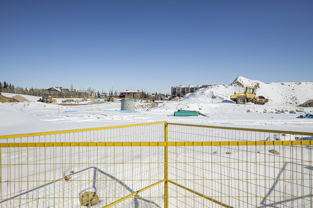 1650 73 St SW in Calgary, AB - Building Photo