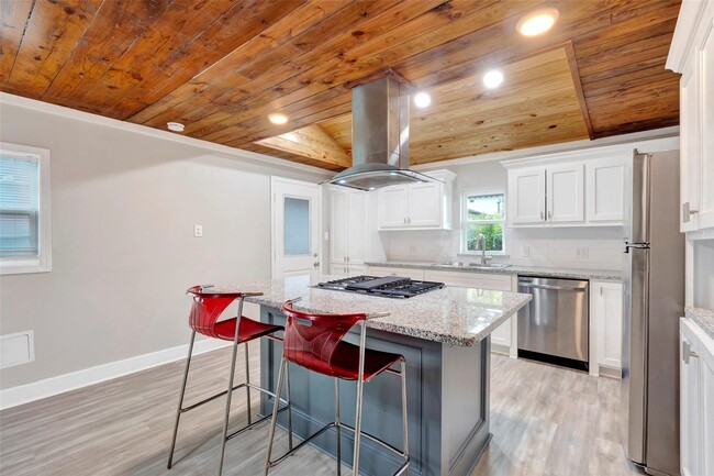 property at 618 Harvard St