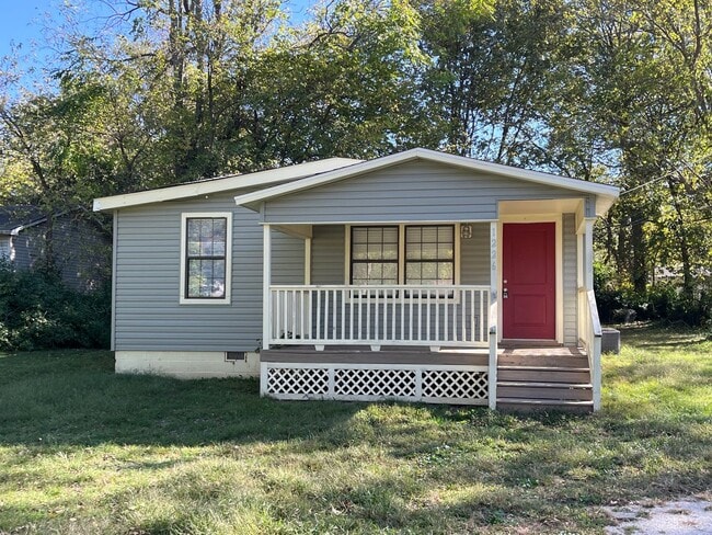 property at 1226 N Davies Ave