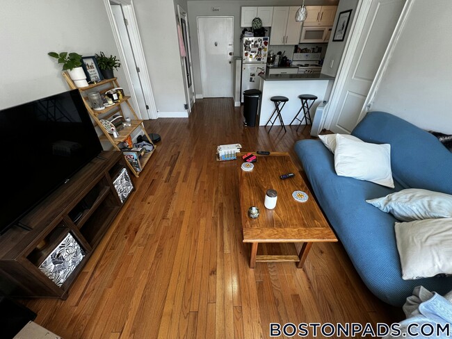 134 Summer St, Unit 5 in Malden, MA - Building Photo - Building Photo