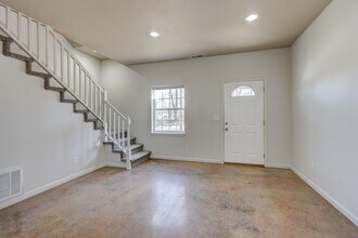 1001 Orchard St in Carthage, MO - Building Photo - Building Photo