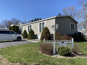 36 Osborne Hill Rd in Wappingers Falls, NY - Building Photo - Building Photo