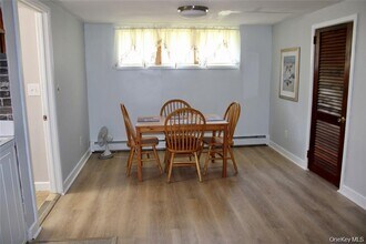 24 Chestnut Ln in Newburgh, NY - Building Photo - Building Photo