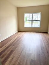 274 Ruth Ct in Middletown, NY - Building Photo - Building Photo