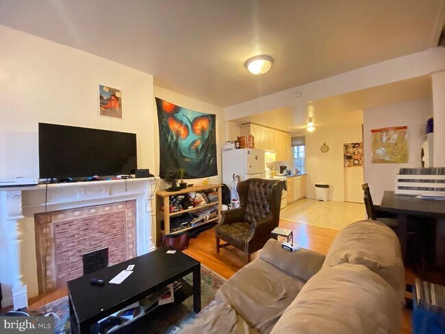 property at 1527 Page St