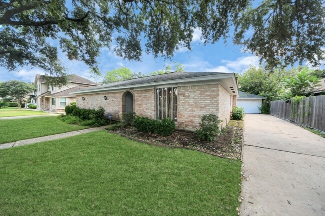 14115 Wickersham Ln