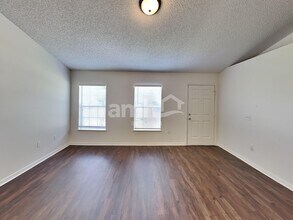 4177 Broad Creek Ln in Jacksonville, FL - Foto de edificio - Building Photo