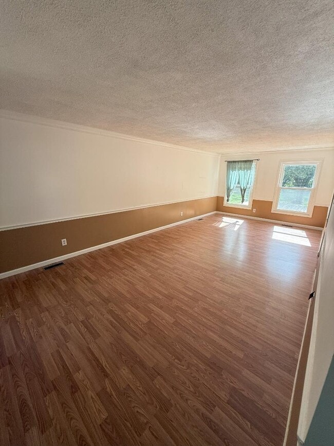 116 Woodview Ct in Valparaiso, IN - Building Photo - Building Photo