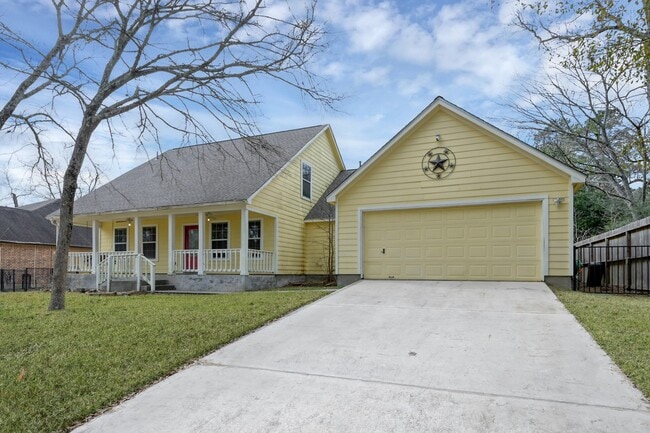 12102 Mustang Ave in Willis, TX - Building Photo - Building Photo