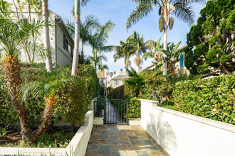 952 6th St in Santa Monica, CA - Building Photo - Building Photo