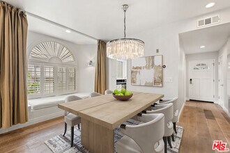 8505 Gulana Ave in Los Angeles, CA - Building Photo - Building Photo