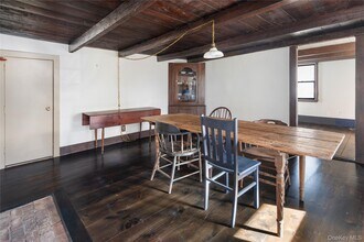 689 S Mountain Rd in New City, NY - Building Photo - Building Photo