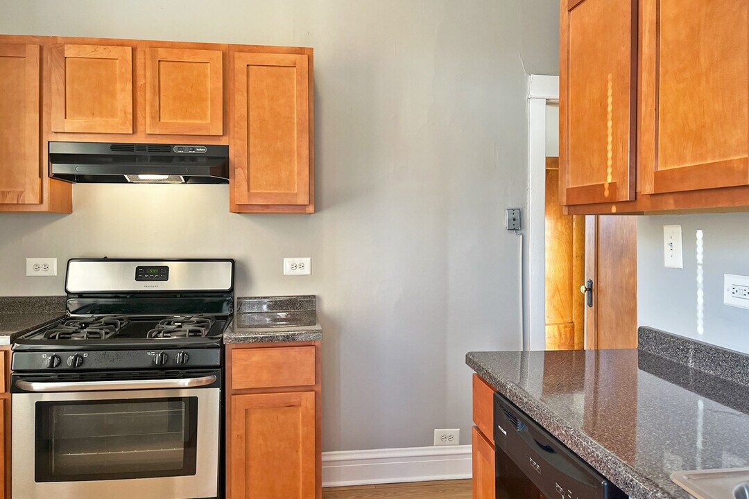 730-734 Carpenter Ave. in Oak Park, IL - Building Photo