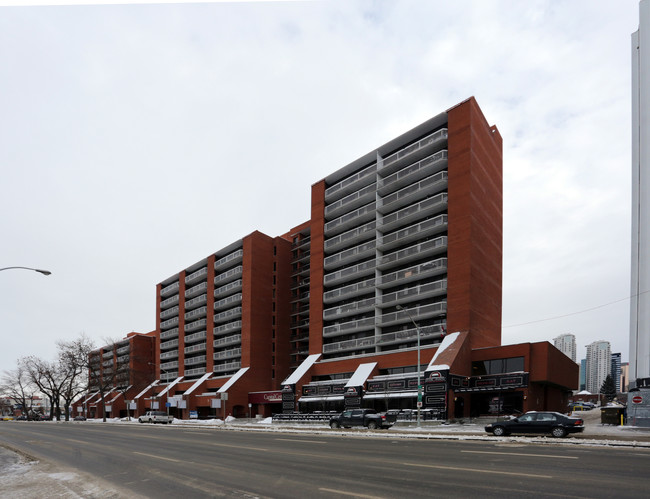 Capital Centre in Edmonton, AB - Building Photo - Building Photo