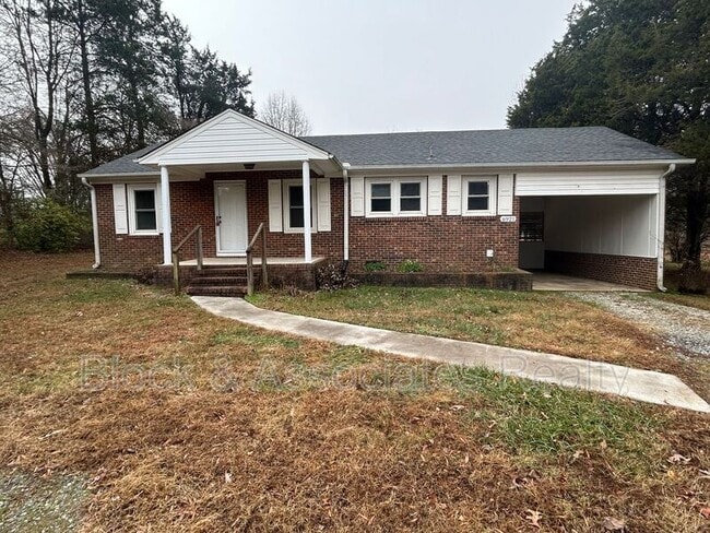 6921 Spencer-Dixon Rd in Greensboro, NC - Building Photo - Building Photo