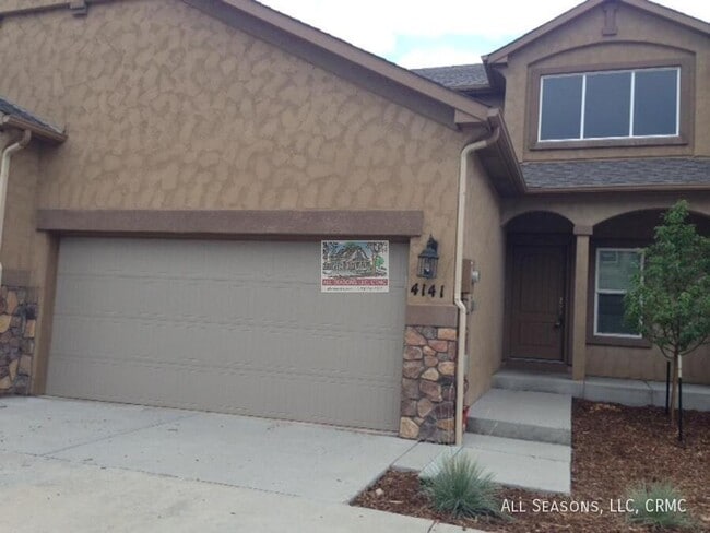 property at 4141 Pk Vlg Grv
