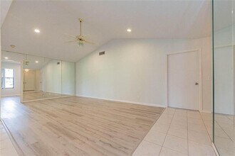 13257 Touchstone Pl in Palm Beach Gardens, FL - Foto de edificio - Building Photo