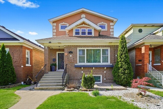 property at 5151 W Fletcher St