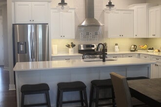 2520 NW 48th Ter in Gainesville, FL - Building Photo - Building Photo