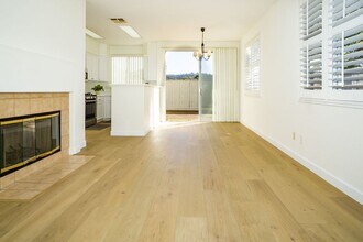 11860 Scripps Creek Dr in San Diego, CA - Building Photo - Building Photo