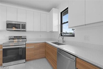 2001 NW 25th Ave in Cape Coral, FL - Building Photo - Building Photo