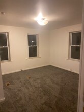 103 County St, Unit 1 in Bennington, VT - Building Photo - Building Photo