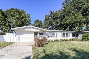 7941 23rd Ave N in St. Petersburg, FL - Building Photo