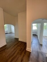 126 Norwood St, Unit 3 in Mont Clare, PA - Foto de edificio - Building Photo
