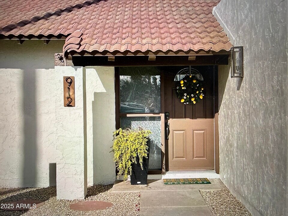 912 E Acacia Cir in Litchfield Park, AZ - Building Photo