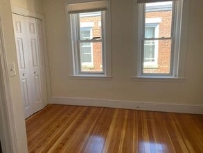 15 Barrows St in Boston, MA - Foto de edificio - Building Photo