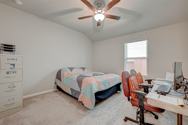 property at 3206 Dry Creek Dr