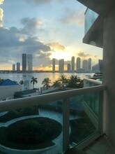 3370 Hidden Bay Dr, Unit 712 in Aventura, FL - Building Photo - Building Photo