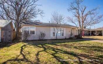 2615 45th St in Lubbock, TX - Building Photo - Building Photo