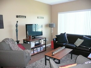 Campus View Student Housing in Ankeny, IA - Foto de edificio - Building Photo