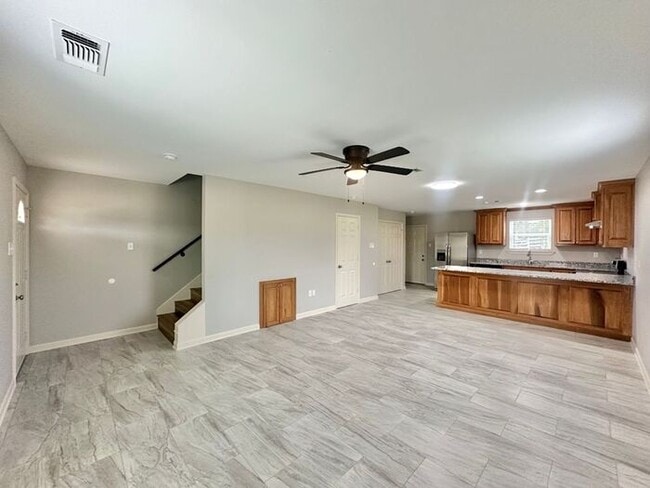 10536 Country Hills Blvd in Tyler, TX - Building Photo - Building Photo