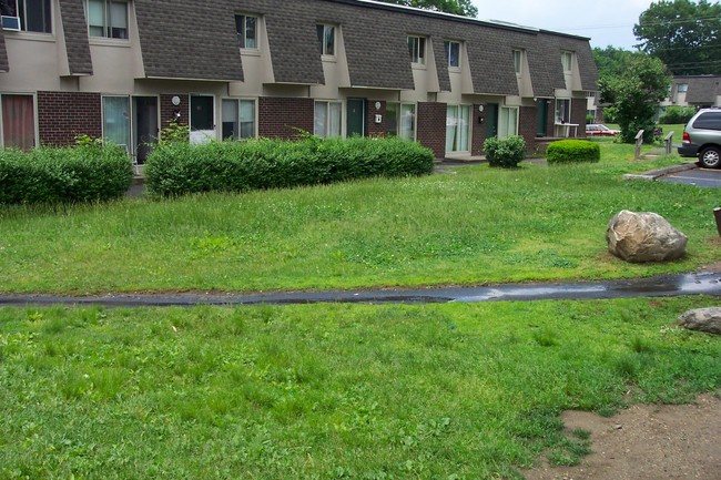 Northwood Apartments in Waterbury, CT - Building Photo - Building Photo