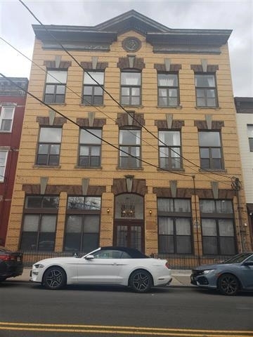 544 Palisade Ave in Jersey City, NJ - Building Photo