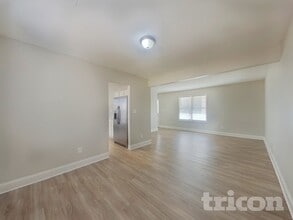 3453 Sunset Rd in Charlotte, NC - Building Photo - Building Photo