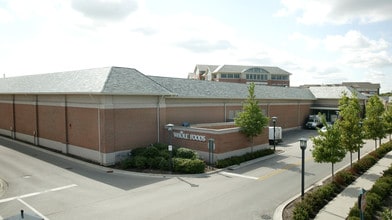 728 Lofts in Deerfield, IL - Foto de edificio - Building Photo