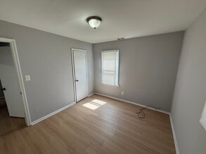 20846 Atlantic Ave in Warren, MI - Building Photo - Building Photo