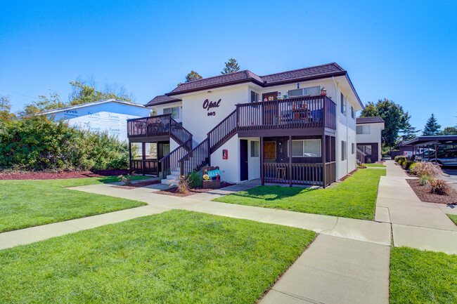 805 Dodson Way in Arroyo Grande, CA - Building Photo - Building Photo