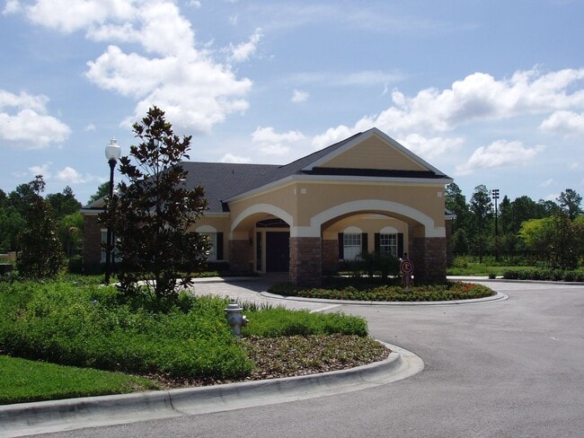3875 Heirloom Rose Pl in Oviedo, FL - Building Photo - Building Photo