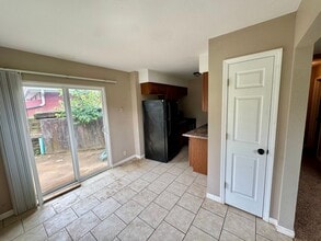 230 SE 121st Rd in Warrensburg, MO - Building Photo - Building Photo