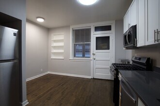 1454 W Winnemac Ave in Chicago, IL - Building Photo - Building Photo