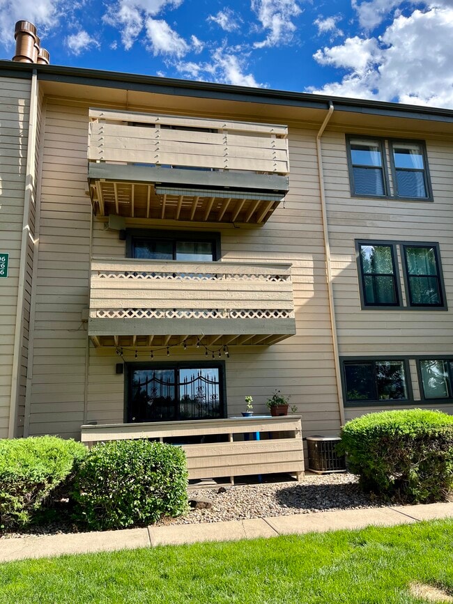 410 Zang St, Unit 2-206