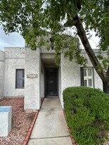 6230 N 33rd Ave in Phoenix, AZ - Building Photo