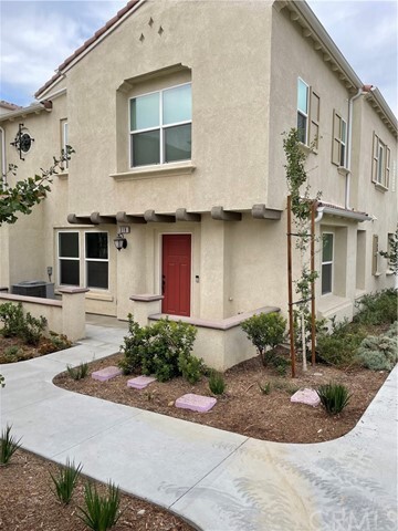 7155 Citrus Ave-Unit -318 in Fontana, CA - Building Photo