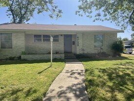 4739 Augusta Ln in Wichita Falls, TX - Building Photo