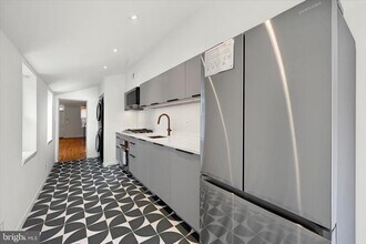 521 S Washington St in Baltimore, MD - Building Photo - Building Photo